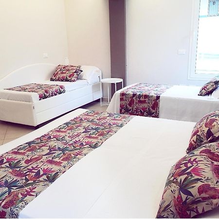 Hotel Amalfi - Smart Hotel Riccione Kamer foto