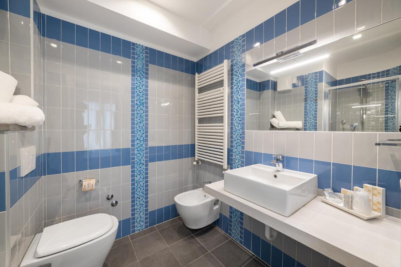 Hotel Amalfi - Smart Hotel Riccione Buitenkant foto