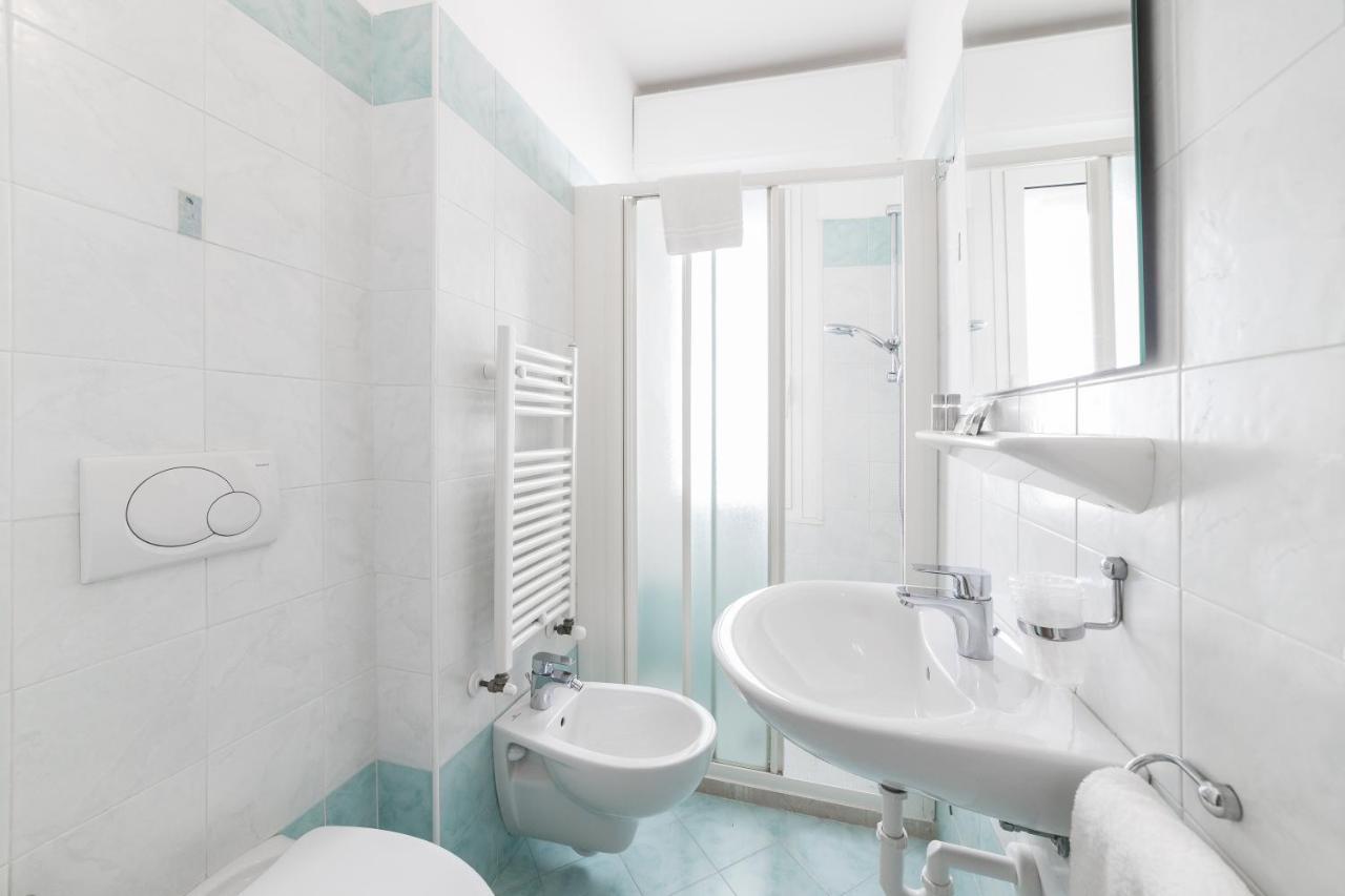Hotel Amalfi - Smart Hotel Riccione Buitenkant foto