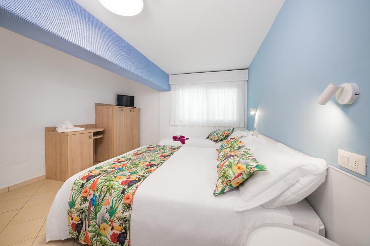 Hotel Amalfi - Smart Hotel Riccione Buitenkant foto