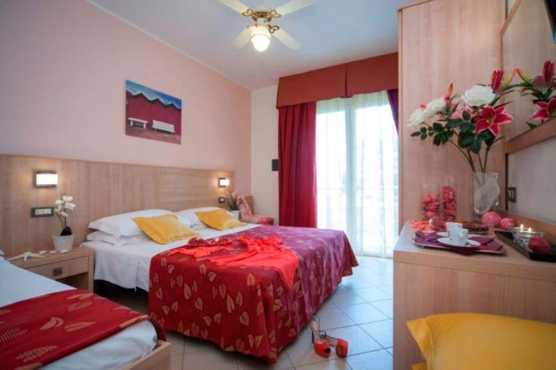 Hotel Amalfi - Smart Hotel Riccione Buitenkant foto