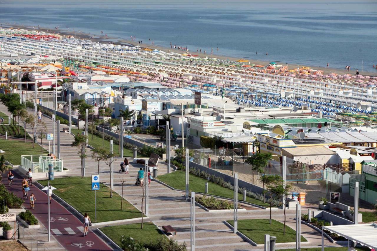 Hotel Amalfi - Smart Hotel Riccione Buitenkant foto
